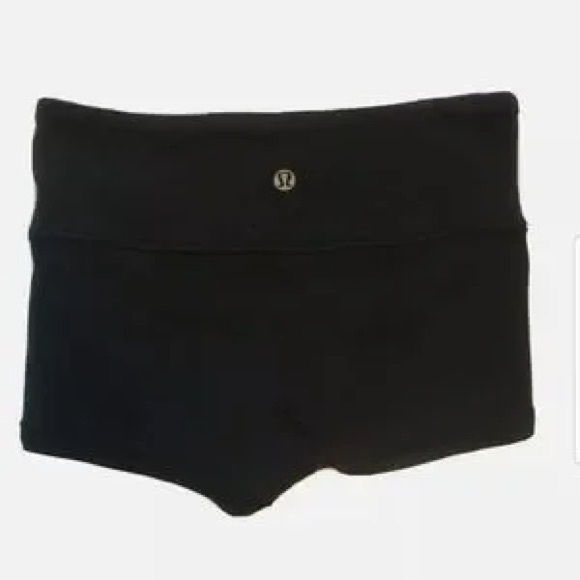 Lululemon Y2K Low Rise Boogie Shorts Size 4 Reversible Beach EUC - Picture 1 of 8